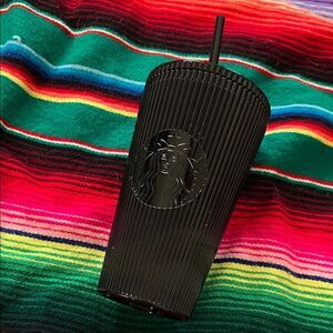 Starbucks 2024 Black Pleated Metallic Core Tumbler 16oz  Grande Cold Cup